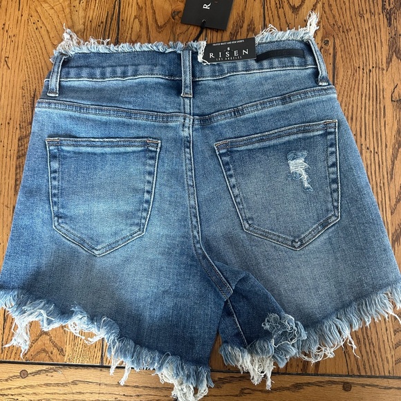 Risen Frayed Demin shorts size small - Picture 2 of 4